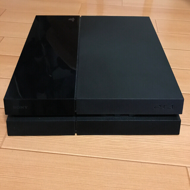 SONY(ソニー)のps4 CUHJ-10000 エンタメ/ホビーのゲームソフト/ゲーム機本体(家庭用ゲーム機本体)の商品写真