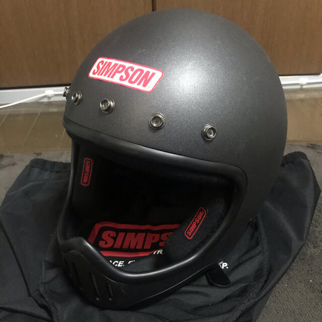 SIMPSON(シンプソン)のSIMPSON M-50 ストーンブラック 自動車/バイクのバイク(ヘルメット/シールド)の商品写真
