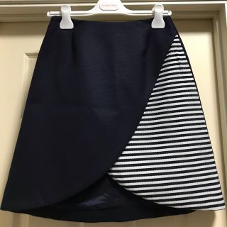 バーニーズニューヨーク(BARNEYS NEW YORK)の❤︎ BORDERS at BALCONY   美品　　スカート❤︎(ひざ丈スカート)