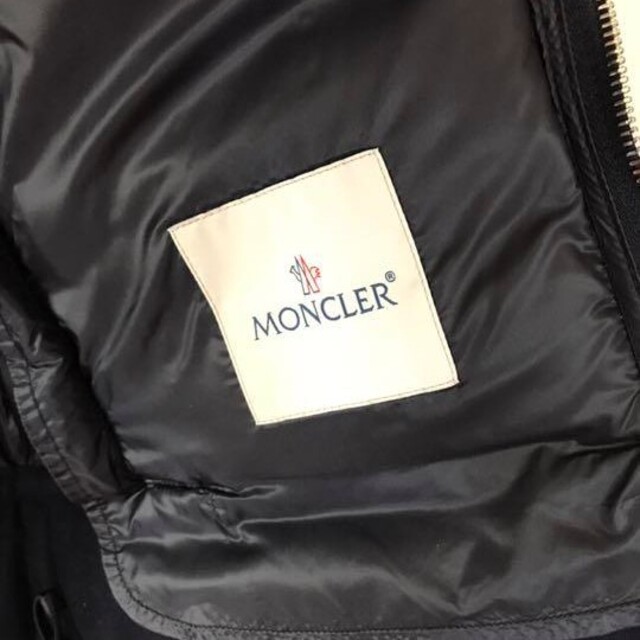 MONCLER(モンクレール)のモンクレール　リオム　サイズ0 メンズのジャケット/アウター(ダウンジャケット)の商品写真