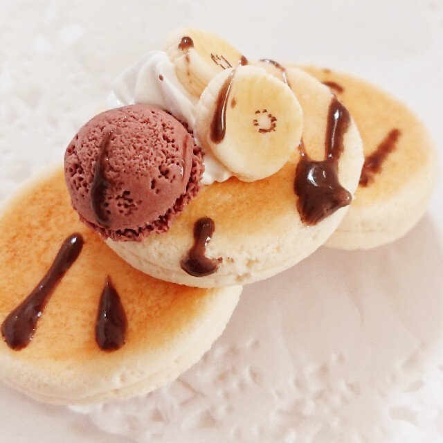 チョコアイスパンケーキ♡バレッタ ハンドメイド ハンドメイドのアクセサリー(ヘアアクセサリー)の商品写真