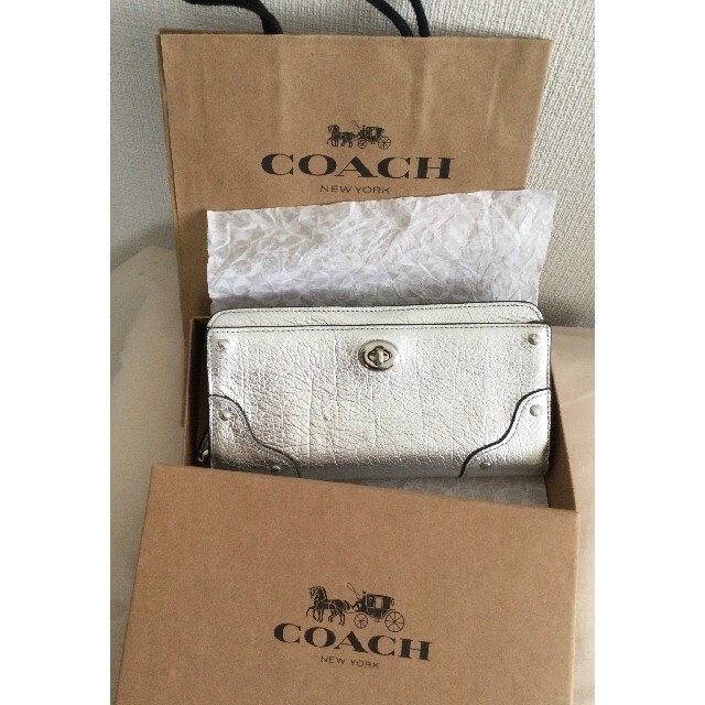 COACH(コーチ)の[美品] コーチの財布 長財布 シルバー箱付き レディースのファッション小物(財布)の商品写真