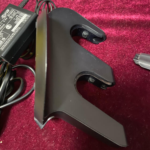 PlayStation3(プレイステーション3)の中古送料込 DUALSHOCK 3 充電スタンド アタッチメント1つ無し エンタメ/ホビーのゲームソフト/ゲーム機本体(その他)の商品写真