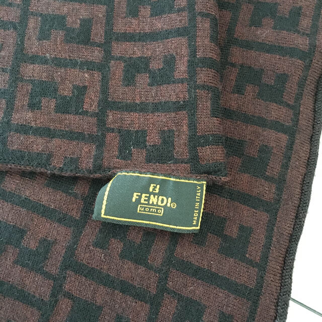 【FENDI】マフラー　美品