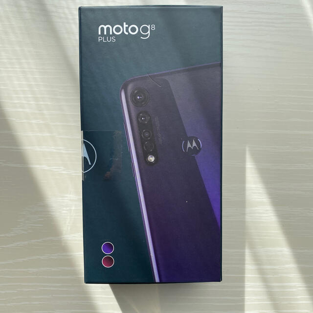 Motorola(モトローラ)の新品　motorola Moto G8 Plus  ポイズンベリー スマホ/家電/カメラのスマートフォン/携帯電話(スマートフォン本体)の商品写真