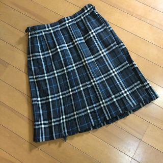 バーバリーブルーレーベル(BURBERRY BLUE LABEL)の専用ページです　Burberry プリーツスカート　36(ひざ丈スカート)