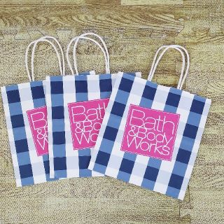 バスアンドボディーワークス(Bath & Body Works)のBath &　Bodyworks ショッパー3枚(ショップ袋)