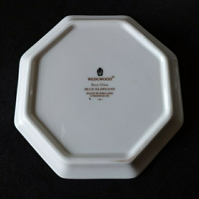 WEDGWOOD(ウェッジウッド)のwedgwood/ウェッジウッド　小皿 インテリア/住まい/日用品のキッチン/食器(食器)の商品写真