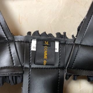 「⚫︎⚪︎コムデギャルソン⚪︎⚫︎フリルハーネス」に近い商品