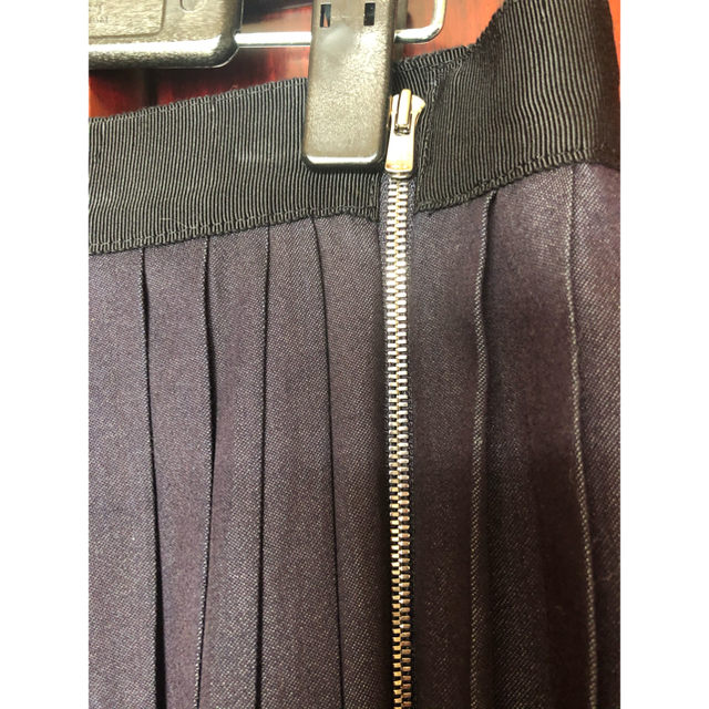 Ron Herman(ロンハーマン)のebureエブール　1回着用　ネイビープリーツスカート、脇ファスナー レディースのスカート(ロングスカート)の商品写真