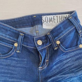 サムシング(SOMETHING)のsomething クロップドパンツ デニム(クロップドパンツ)