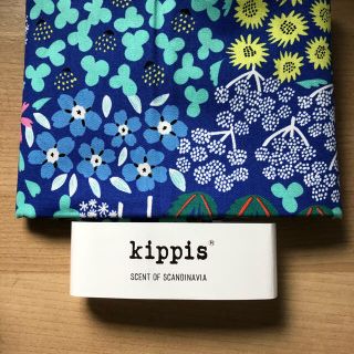 新品　kippis 北欧　生地　ハンドメイド(生地/糸)