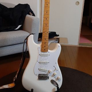 フェンダー(Fender)のFender Japan Traditional 50 Stratocaster(エレキギター)