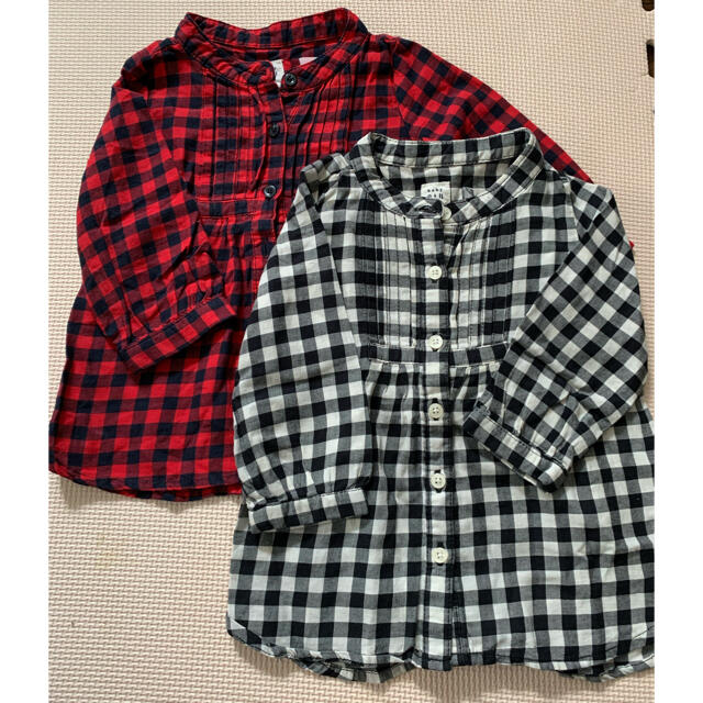 babyGAP(ベビーギャップ)のbabyGAP 色違いチェックシャツ　2点セット キッズ/ベビー/マタニティのベビー服(~85cm)(シャツ/カットソー)の商品写真