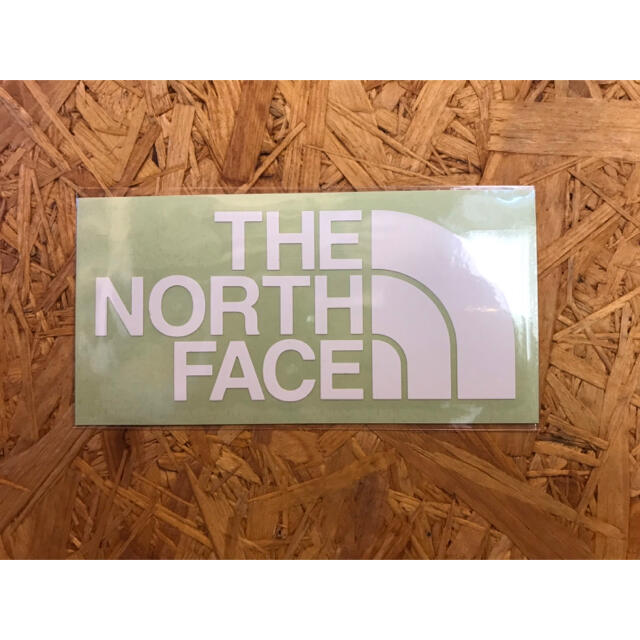 THE NORTH FACE(ザノースフェイス)のノースフェイス カッティングステッカー 白 正規品 スポーツ/アウトドアのアウトドア(その他)の商品写真