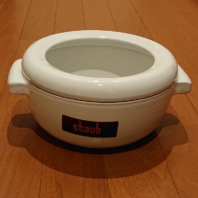 STAUB(ストウブ)のstaub ストウブ フォンデュ鍋 ホワイト インテリア/住まい/日用品のキッチン/食器(鍋/フライパン)の商品写真