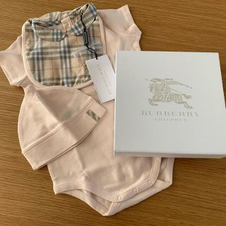 バーバリー(BURBERRY)のバーバリー　半袖ロンパース　ギフトセット(ロンパース)