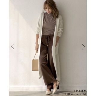 マウジー(moussy)のリエディ 畦編みニットロングガウンカーディガン アイボリー(カーディガン)