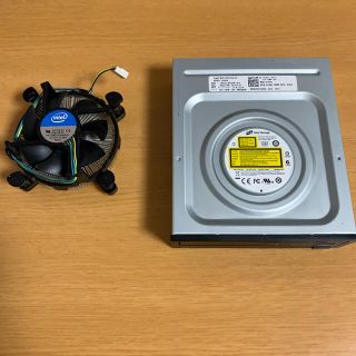 インテレクション(INTELECTION)のCPUクーラーとDVDドライブ(PC周辺機器)