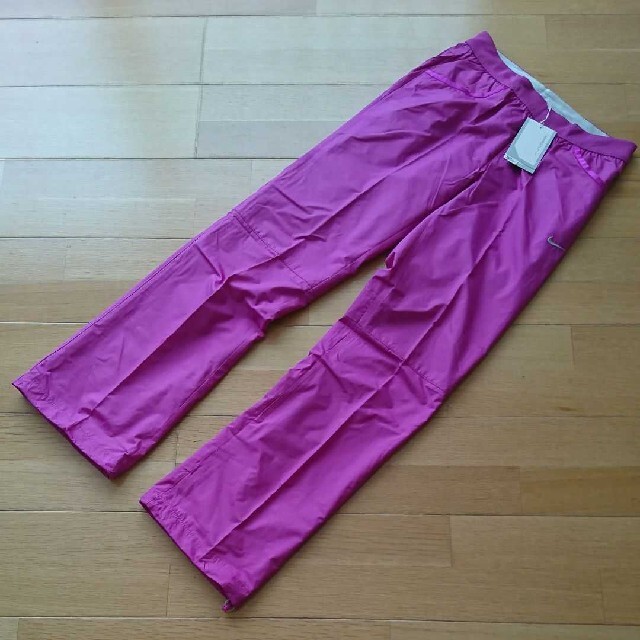 NIKE(ナイキ)の新品 NIKE GOLF 撥水 パンツ M w69-74 ピンク スポーツ/アウトドアのゴルフ(ウエア)の商品写真