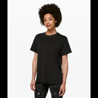 ルルレモン(lululemon)の新品未使用　lululemon All yours boyfriends Tee(ヨガ)