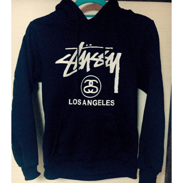 STUSSY(ステューシー)のステューシー パーカー レディースのトップス(トレーナー/スウェット)の商品写真