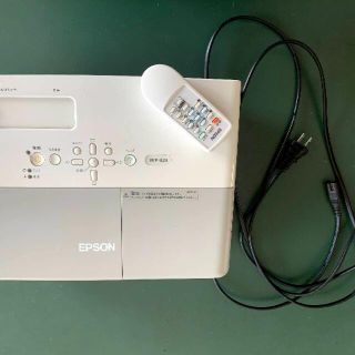 エプソン(EPSON)のEPSON　プロジェクター　emo-823 高輝度　2600lm(プロジェクター)