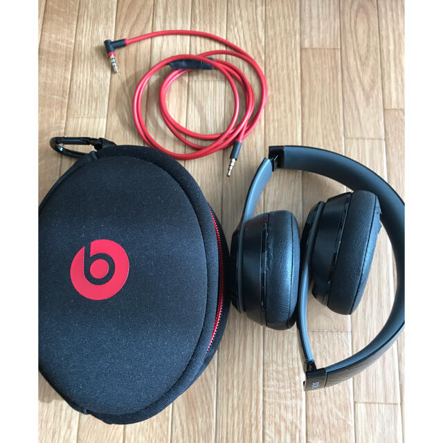 Beats by Dr Dre(ビーツバイドクタードレ)のBeats by Dr.Dre Solo2 ヘッドホン スマホ/家電/カメラのオーディオ機器(ヘッドフォン/イヤフォン)の商品写真