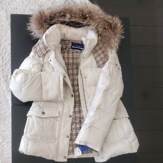 バーバリーブルーレーベル(BURBERRY BLUE LABEL)のBURBERRY BLUE LABELダウンコート(ホワイト)(ダウンコート)