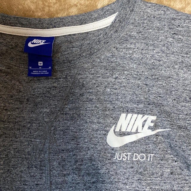 NIKE(ナイキ)のNIKE ワンピース　半袖 レディースのワンピース(その他)の商品写真