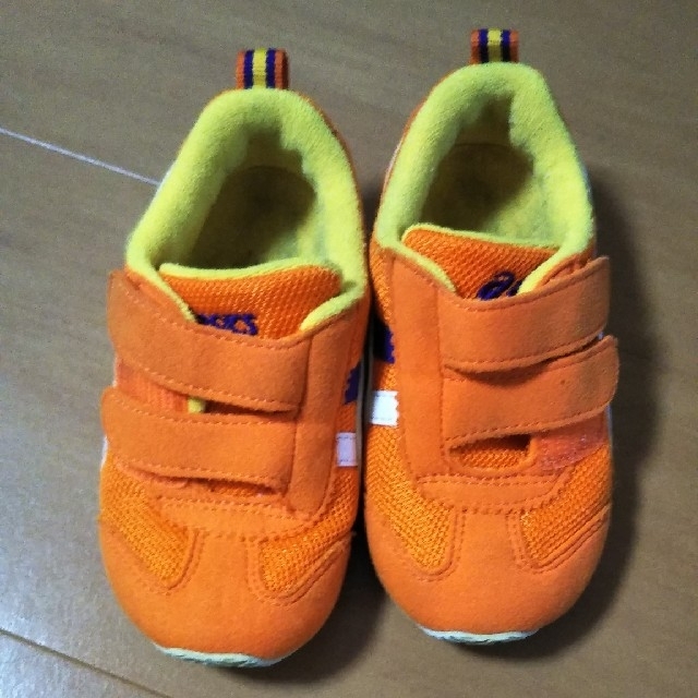 asics(アシックス)のアシックス　スクスク　14.5 キッズ/ベビー/マタニティのベビー靴/シューズ(~14cm)(スニーカー)の商品写真