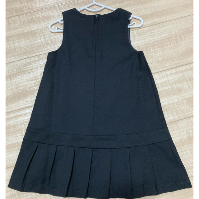 H&M(エイチアンドエム)のh&m ワンピース 104 3-4Y プリーツ キッズ/ベビー/マタニティのキッズ服女の子用(90cm~)(ワンピース)の商品写真