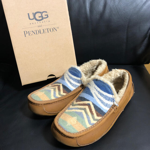 UGG PENDLETON