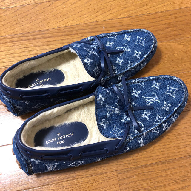 LOUIS VUITTON(ルイヴィトン)のヴィトン　メンズ　モカシン　 メンズの靴/シューズ(スリッポン/モカシン)の商品写真