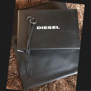 ディーゼル(DIESEL)のDIESEL靴の空箱、レザー調袋、金具ヒモ(ショップ袋)