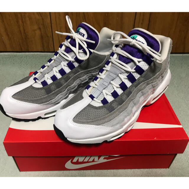 NIKE(ナイキ)のair max95 lv8 エアマックス95 グレープスネーク　29cm メンズの靴/シューズ(スニーカー)の商品写真