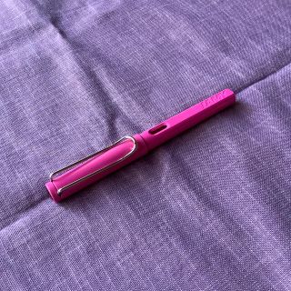 ラミー(LAMY)のラミー サファリ Safari 万年筆 ピンク F(ペン/マーカー)