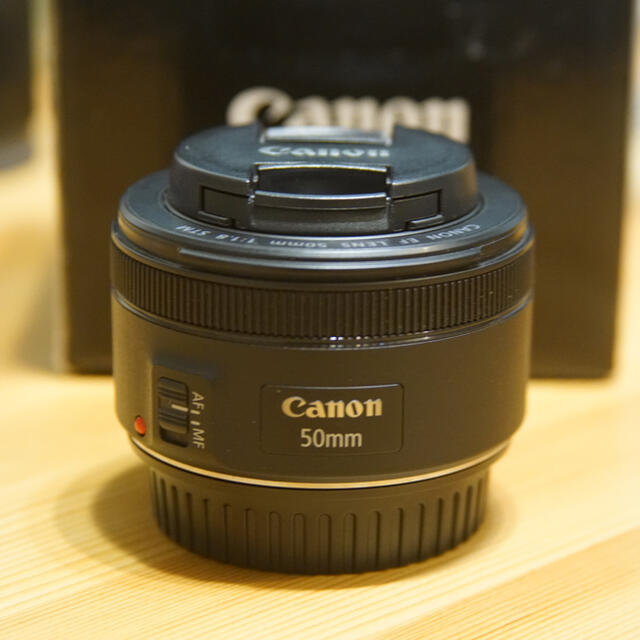 canon 単焦点　50mm F1.8