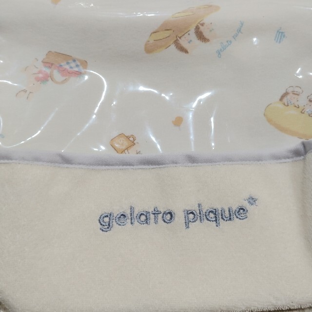 gelato pique(ジェラートピケ)のジェラートピケ✩お食事エプロン キッズ/ベビー/マタニティの授乳/お食事用品(お食事エプロン)の商品写真