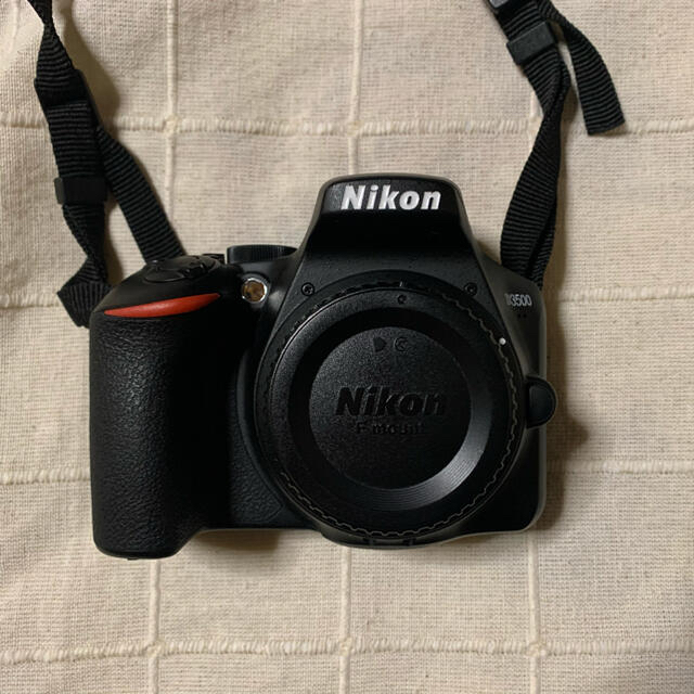 Nikon  d3500  ボディのみ