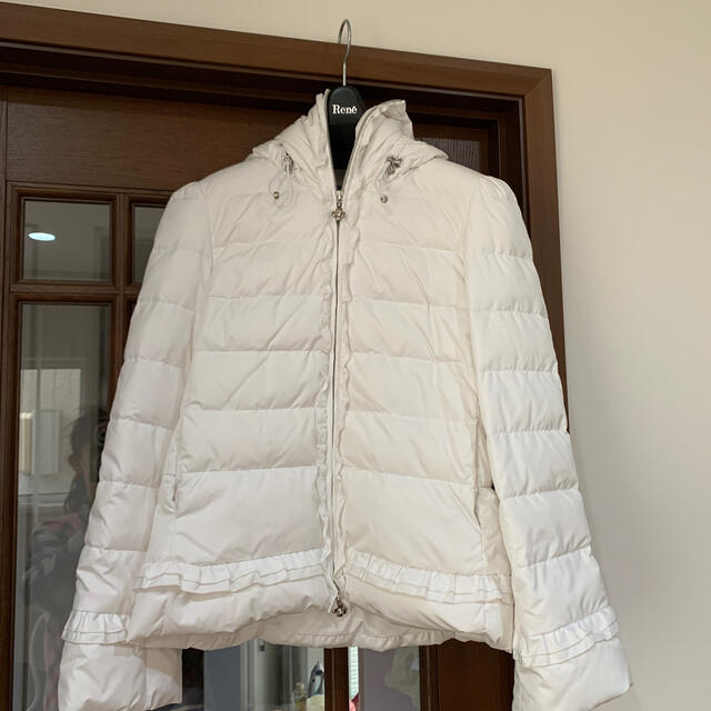 M'S GRACY(エムズグレイシー)のエムズグレイシー　ホワイトダウンコート レディースのジャケット/アウター(ダウンコート)の商品写真