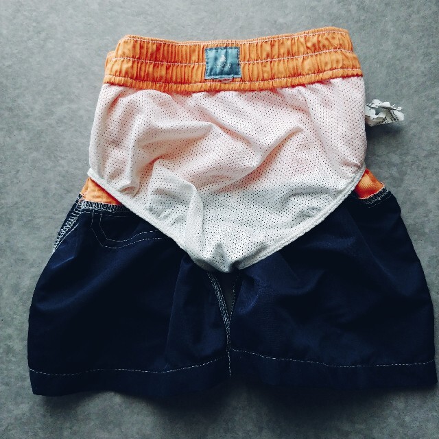 babyGAP(ベビーギャップ)のgap 水着　baby　キッズ　子供　 キッズ/ベビー/マタニティのキッズ服男の子用(90cm~)(水着)の商品写真