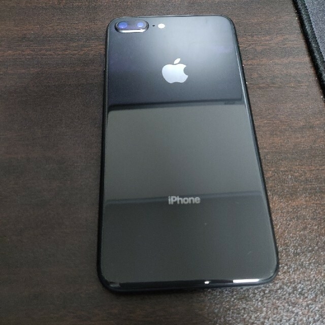 iPhone8 Plus 64GB
