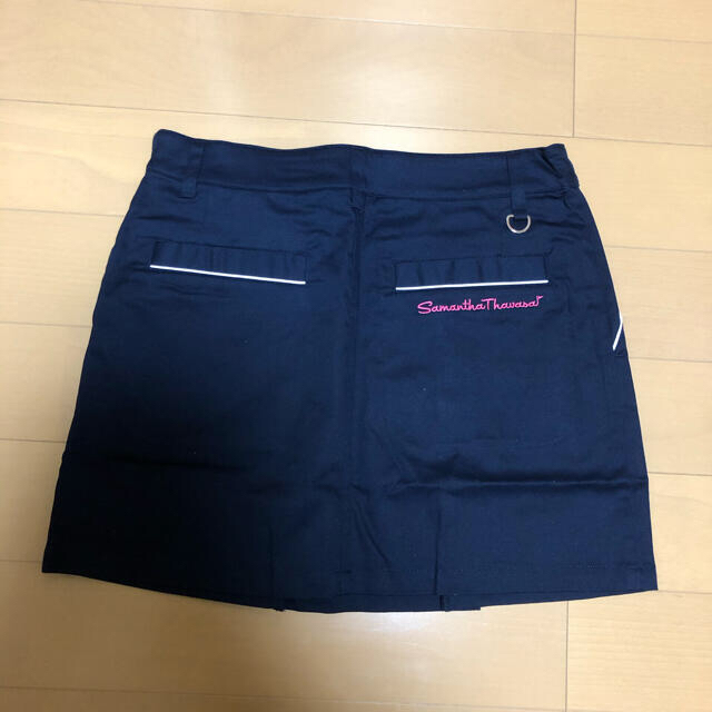 【新品】サマンサタバサ　ゴルフ　レディース　紺スカート 1