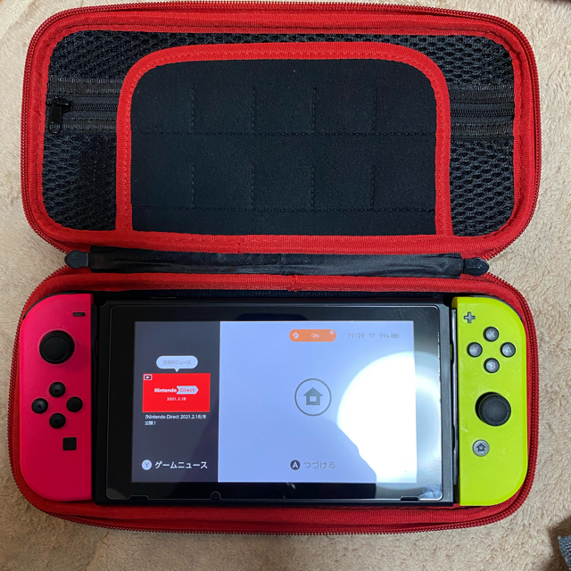 Nintendo Switch(ニンテンドースイッチ)のポケモン柄 ニンテンドースイッチ 本体セット エンタメ/ホビーのゲームソフト/ゲーム機本体(家庭用ゲーム機本体)の商品写真