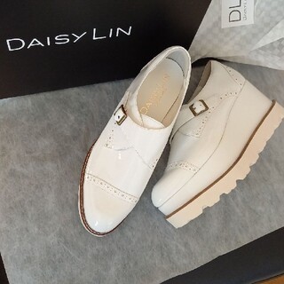オンライン半額商品 【ご専用】DAISY LIN WATS 黒　36 ローファー/革靴