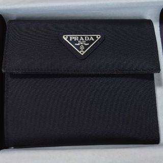 プラダ(PRADA)の美品 新品未使用★プラダ 黒財布 箱あり レトロ　ファスナー(財布)