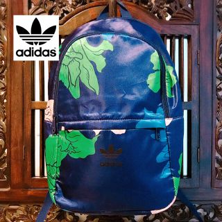 adidas リュック　花柄 ファームカンパニーコラボ