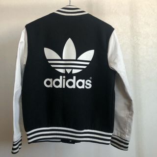 アディダス(adidas)の古着　アディダス　デカロゴ　トレフォイル　スタジャン◇Ｍサイズ◇L-0031(スタジャン)