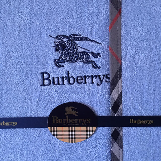 BURBERRY(バーバリー)のバーバリーズ  タオルシーツ  ブルー  140×240cm インテリア/住まい/日用品の寝具(シーツ/カバー)の商品写真